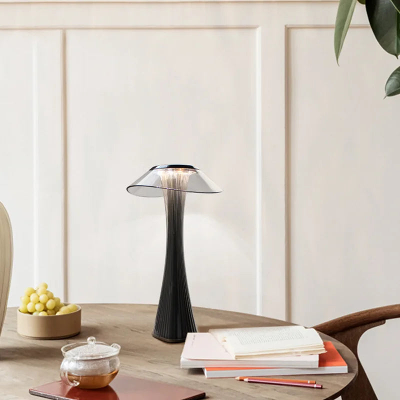 Dimbar LED Bordlampe – Moderne Nattbordlampe med Berøringskontroll, Elegant Belysning for Soverom og Stue | Skanto
