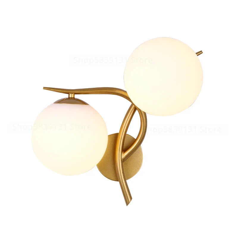 Moderne skandinavisk vegglampe laget av jern – Minimalistisk LED vegglampe for stue og soverom | Skanto