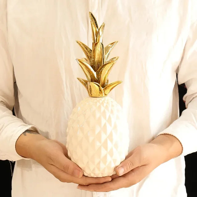 Gylden Ananas Dekorasjon, Eksklusiv Hjem Accent for Moderne Interiørdesign | Skanto