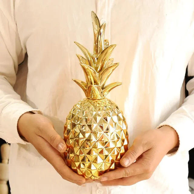 Gylden Ananas Dekorasjon, Eksklusiv Hjem Accent for Moderne Interiørdesign | Skanto