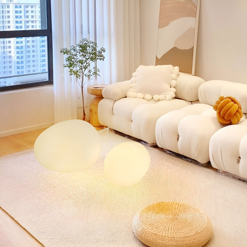 Skanto | Rund Metall Bordlampe i Skandinavisk Design