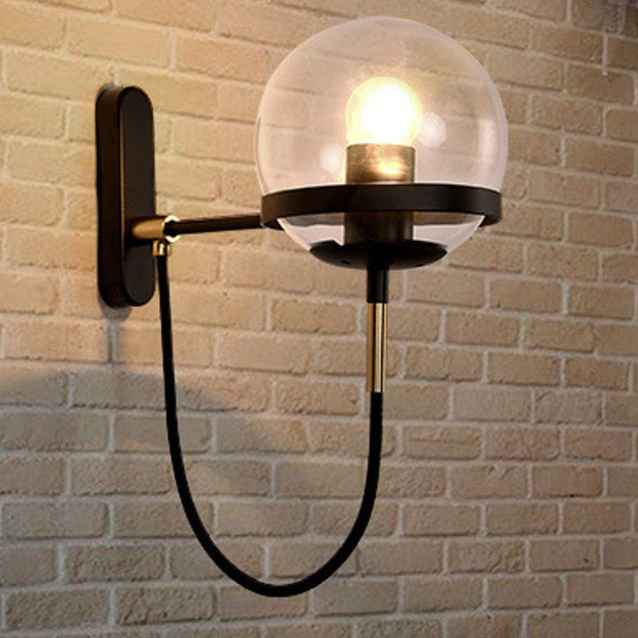 Unik Glass Ball Vegglampe | Skanto