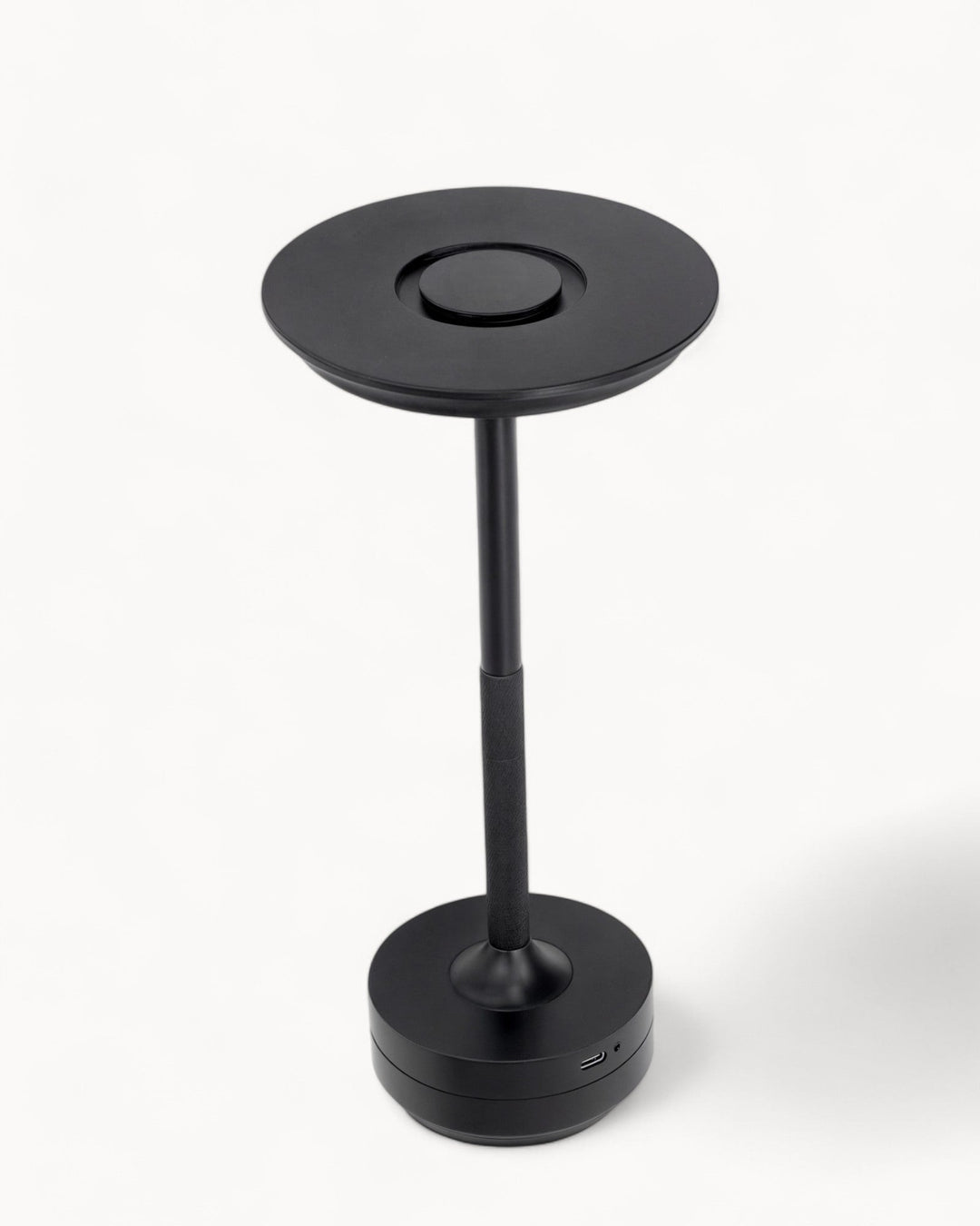 Skanto | NordicaLight Luxe Trådløs Bordlampe for Elegant Belysning