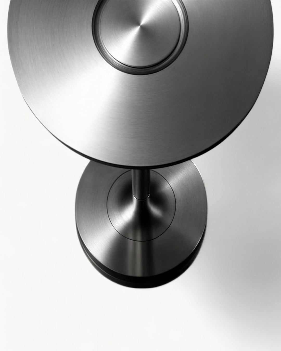 Skanto | NordicaLight Luxe Trådløs Bordlampe for Elegant Belysning
