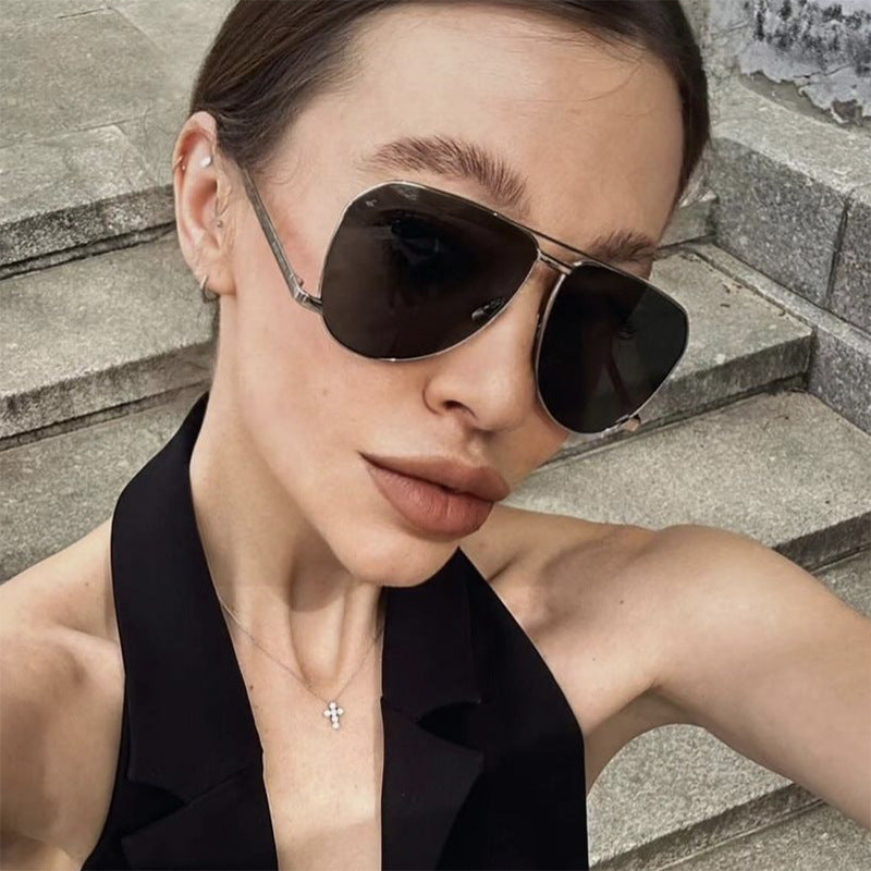 Dame elegante Aviator solbriller Skanto