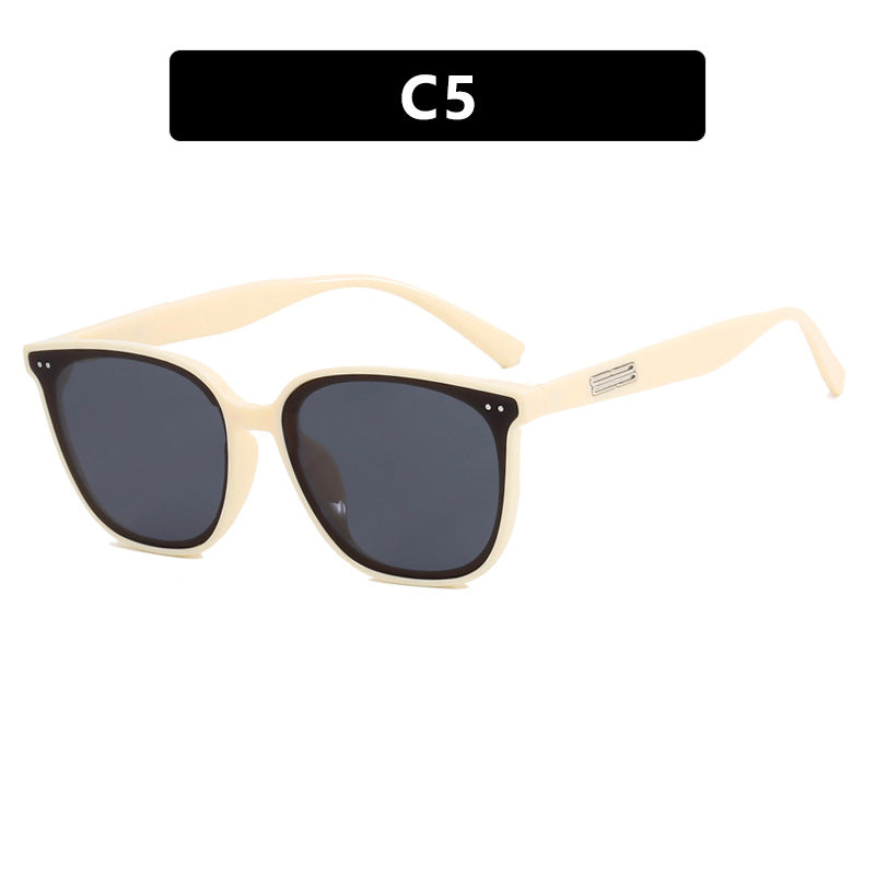 Dame oversized solbrille i elegant skilpaddemønster Skanto
