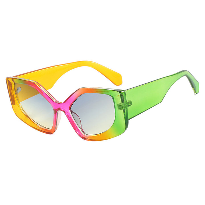 Women's eye-catching oversized sunglasses with fashionable color gradient Skanto