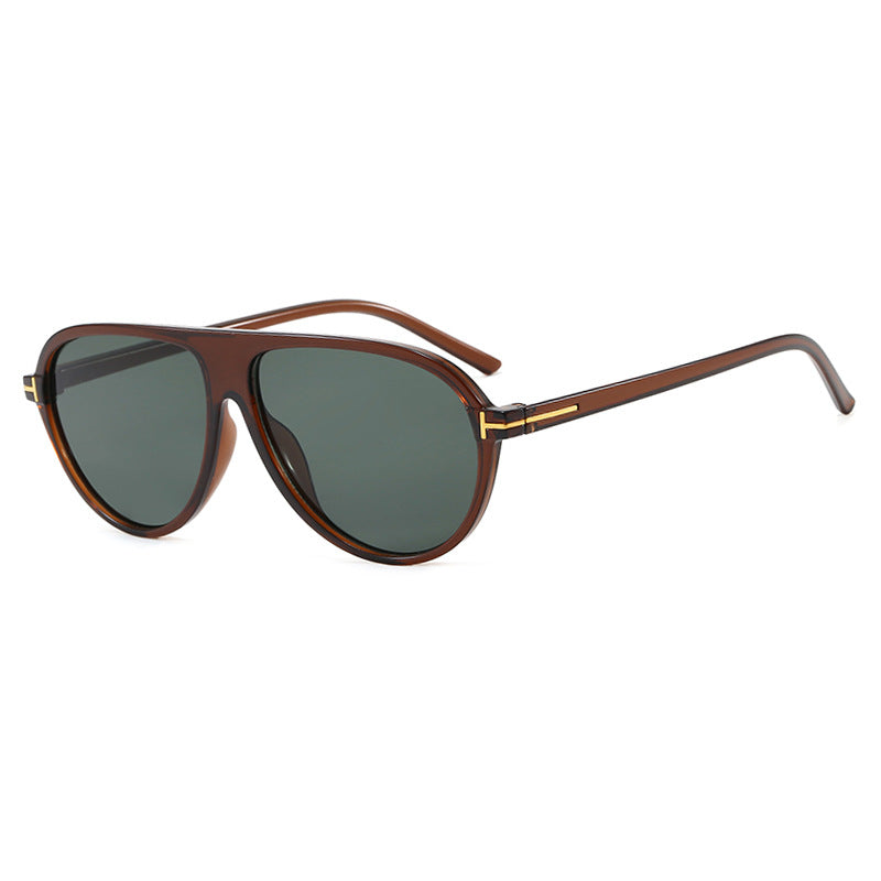 Women's stylish sunglasses in aerodynamic design Skanto