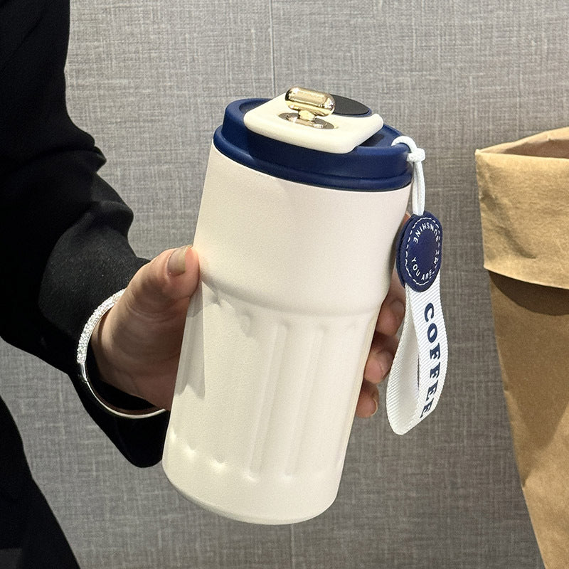 Damen Isolierter Kaffee Becher mit praktischem Klappverschluss Skanto