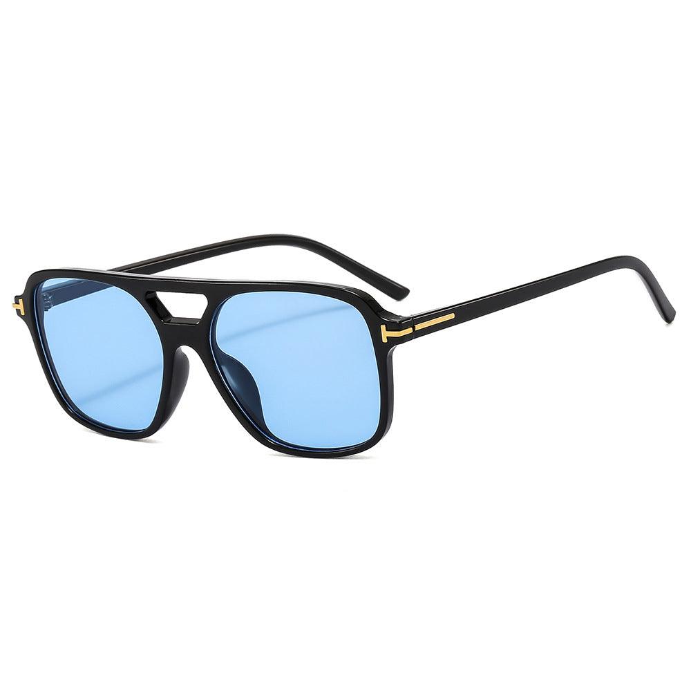 Dame solbriller med elegant, gjennomsiktig design Skanto