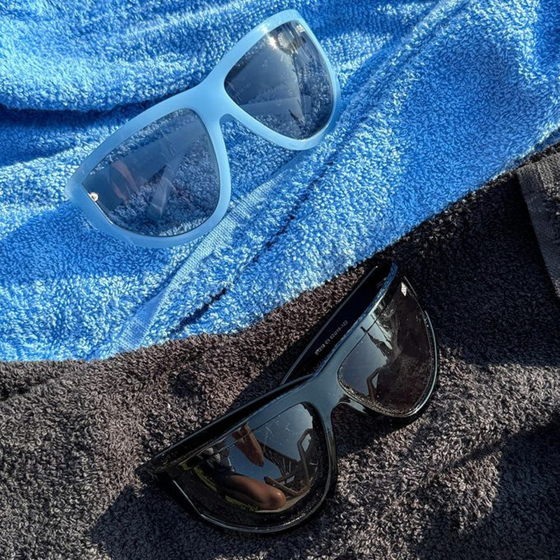 Women's futuristic sunglasses with sporty design and flexible lenses Skanto