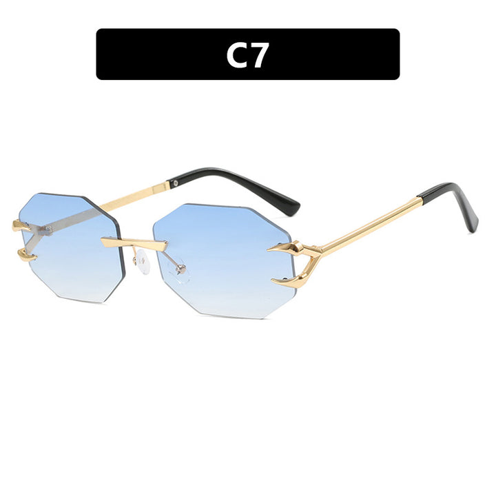 Women's geometric sunglasses with modern metal frame Skanto