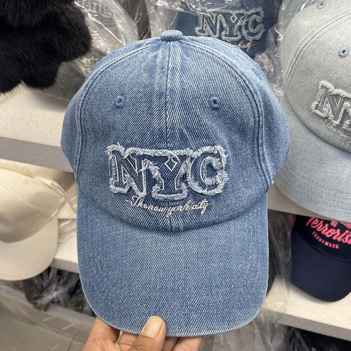 Unisex Slittet Denim Caps med NYC Broderi Skanto