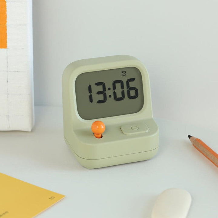 Skanto | Kreativ retro spillkonsoll med timer vekkerklokke