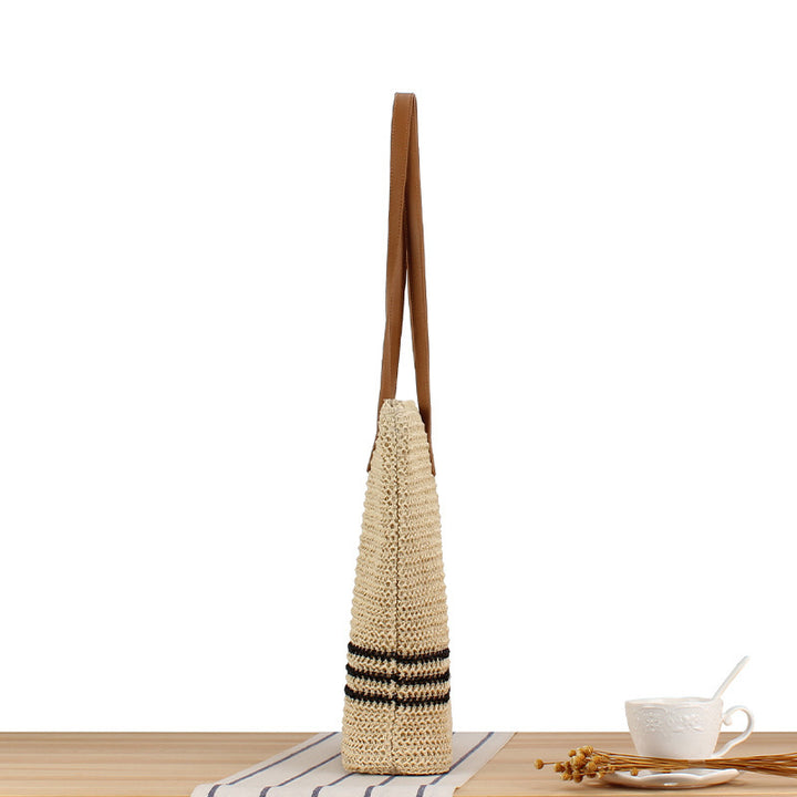 Stylish beach bag made of natural weave with leather handles Skanto