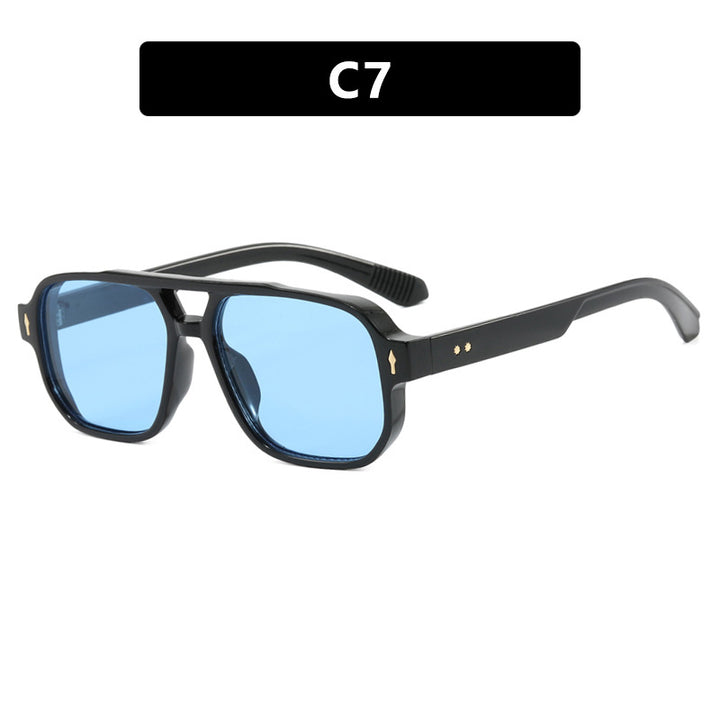 Women's fashion square sunglasses with luxurious details Skanto