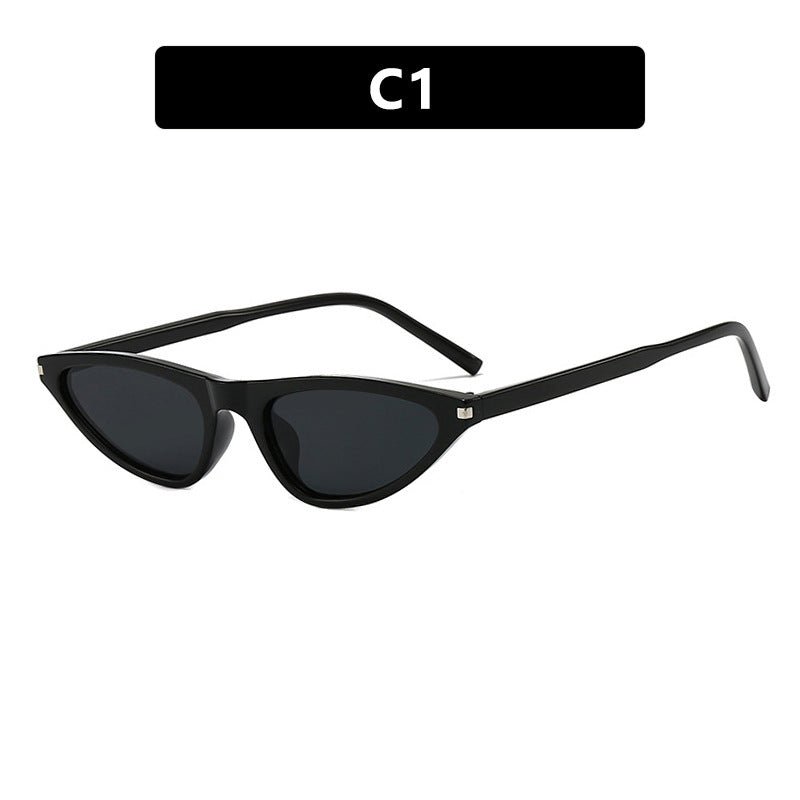 Dame Cat-Eye solbriller med elegant plastikkramme og UV-beskyttelse Skanto