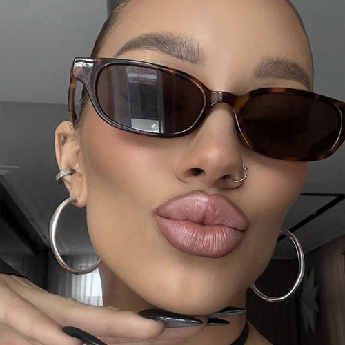 Dame moteriske Cat-Eye solbriller med UV-beskyttelse og lett ramme Skanto