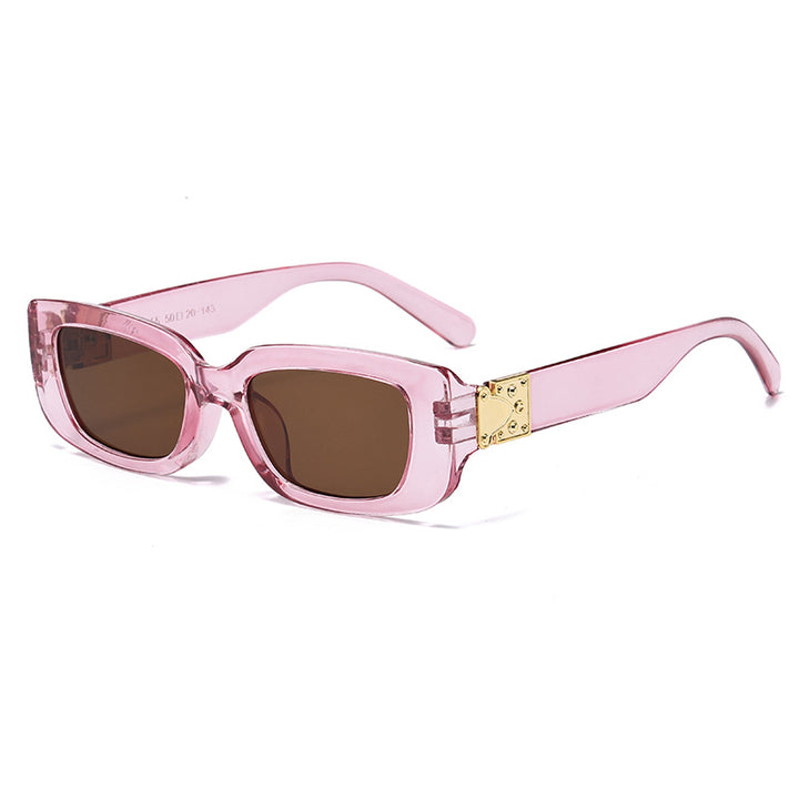 Women's cat eye sunglasses with modern accents Skanto