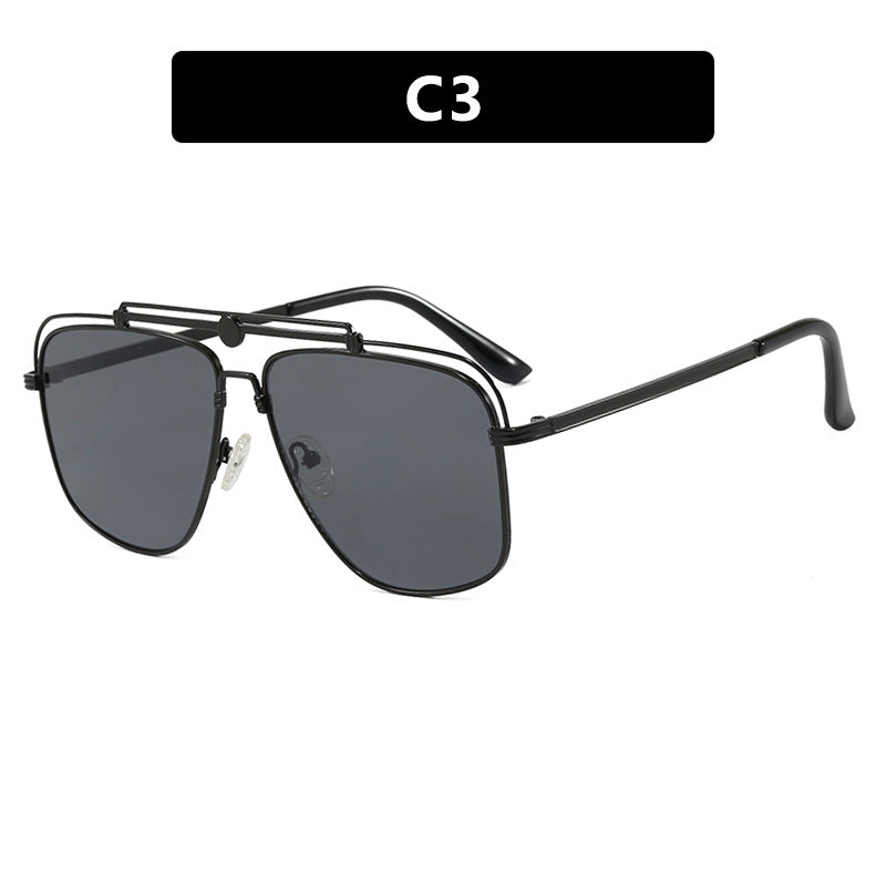 Women's elegant square sunglasses with gold accent Skanto