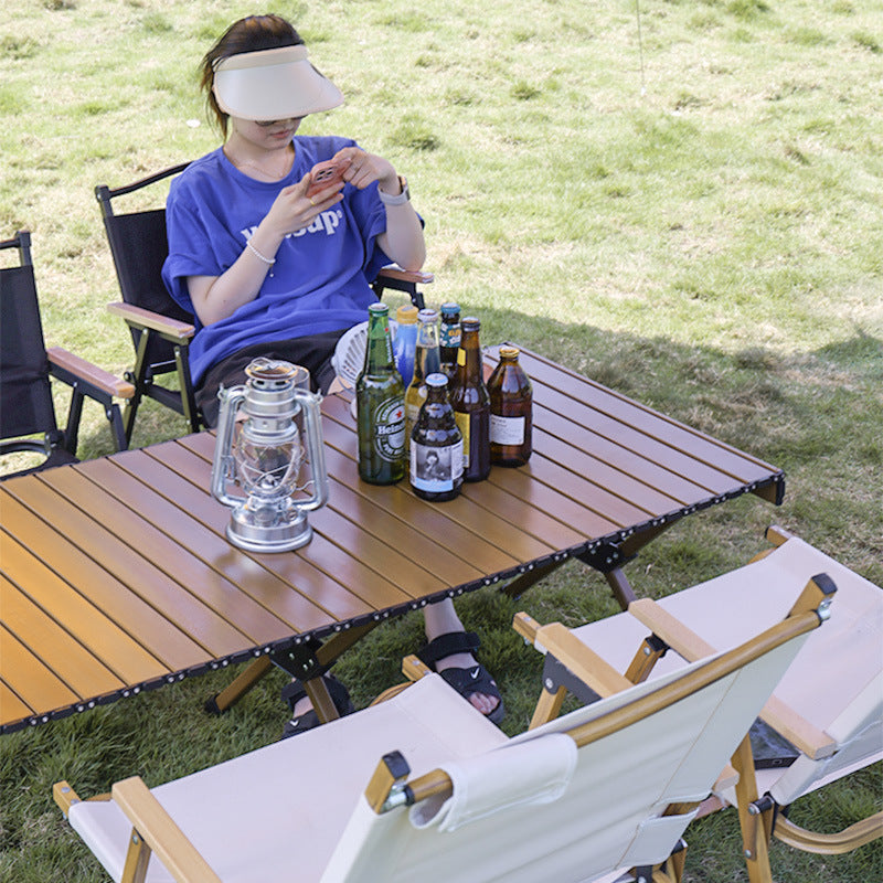 Sammenleggbart campingbord laget av robust materiale Skanto