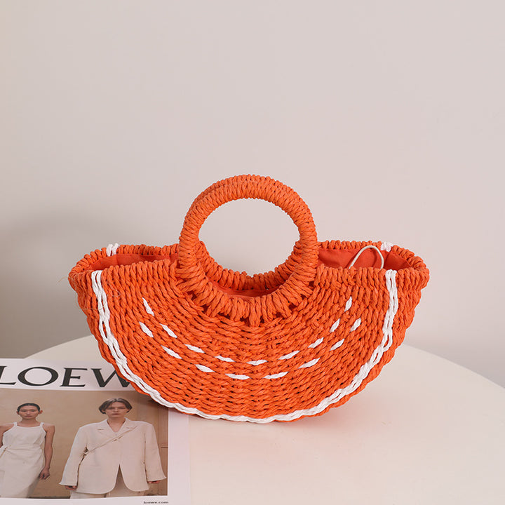 Eye-catching bag with a twisted wave profile Skanto