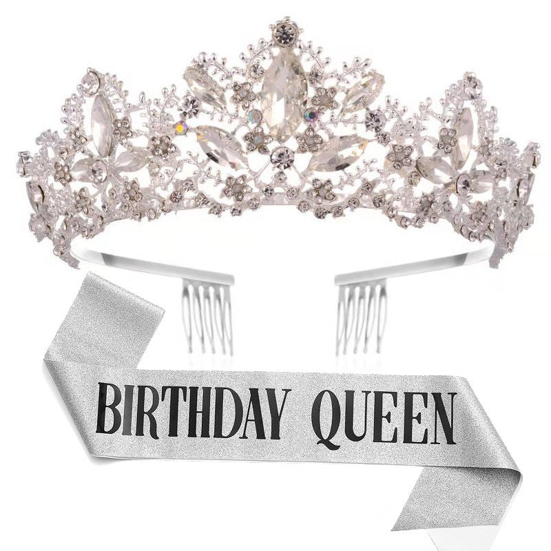 Damer Glitrende Tiara med "Birthday Queen"-särpe Skanto