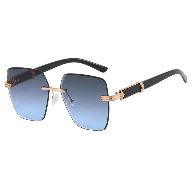 Dame moteriktig kvadratisk solbrille med glamorøse aksenter og UV-beskyttelse Skanto