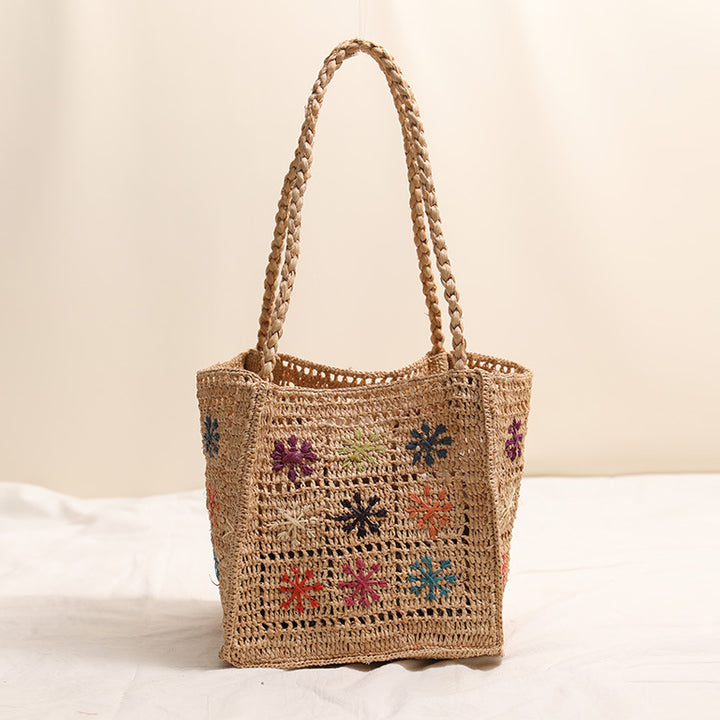 Handmade straw bag with colorful embroidery design Skanto