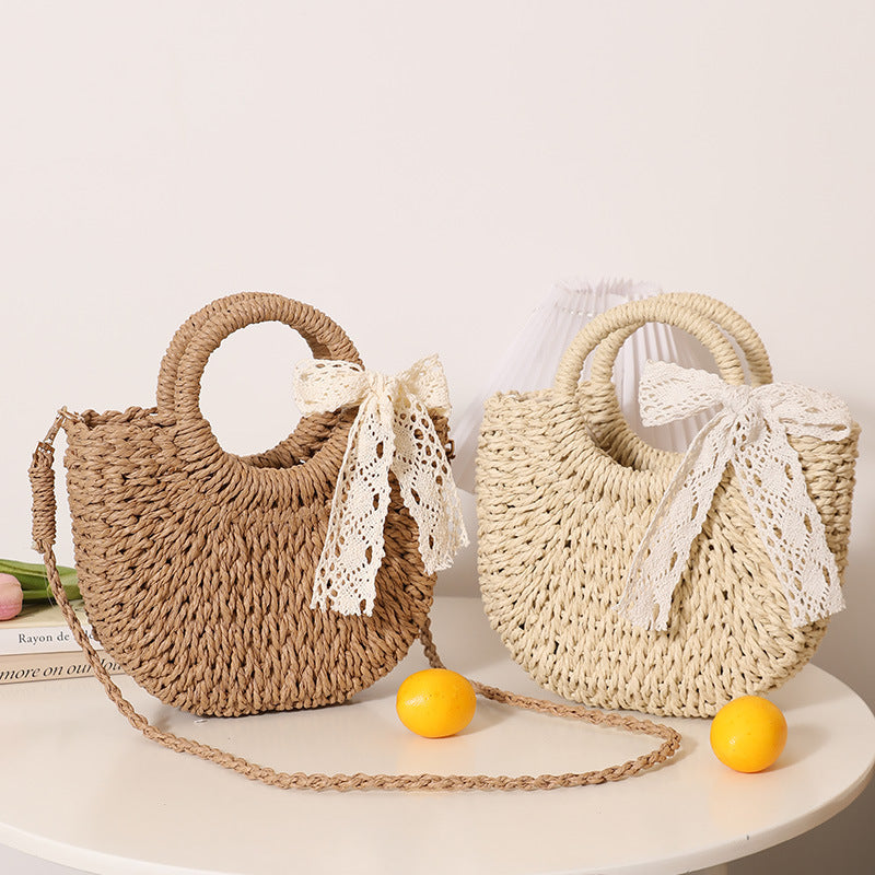Trendy basket bag with round handle and textured design Skanto