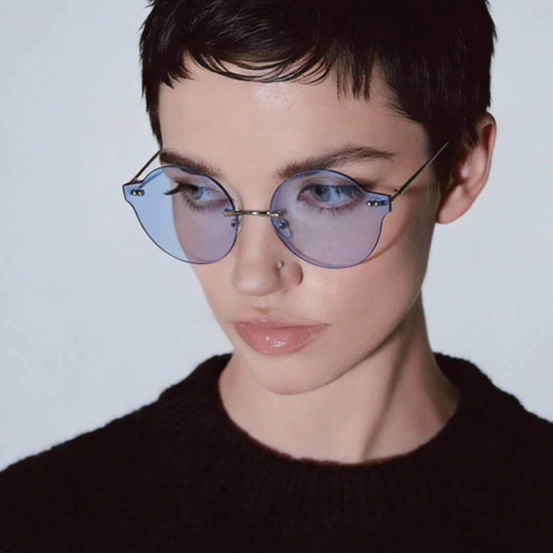 Dame solbrille i unikt, elegant design Skanto