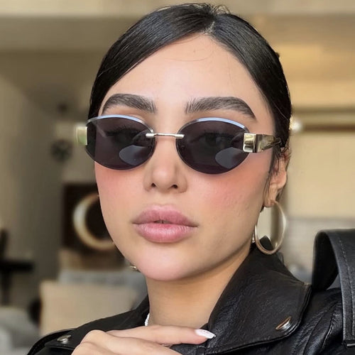 Women's glamorous sunglasses with clear, elegant frame and protective UV filter Skanto