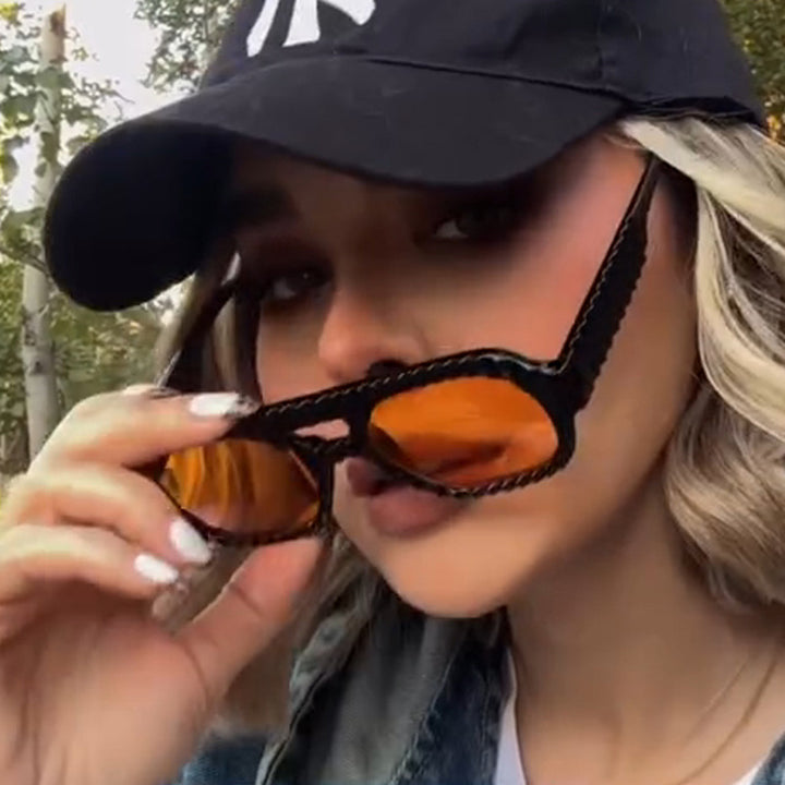 Damer geometrisk solbrille med raffinert strukturdesign Skanto