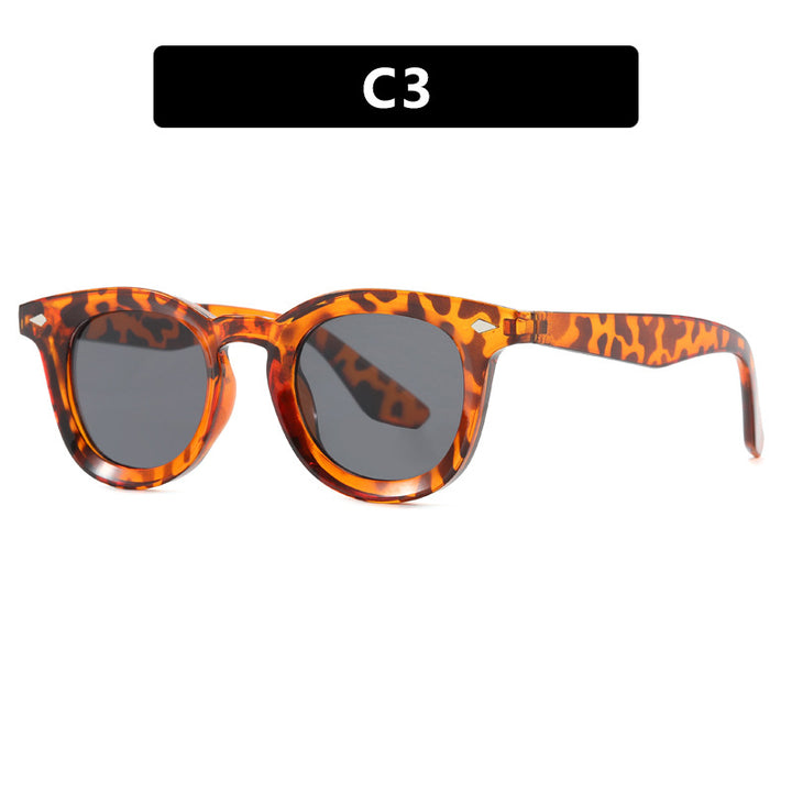 Women's fashionable Cat-Eye sunglasses with transparent frame Skanto