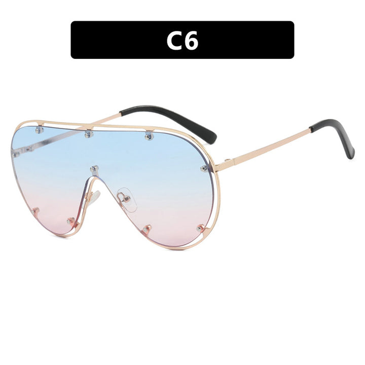 Women's Fashionable Oversized Sunglasses in Stylish Retro Design Skanto