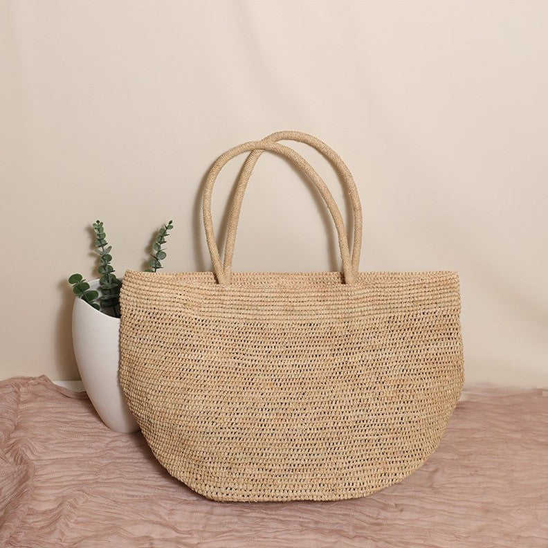 Handmade beach bag in natural material Skanto