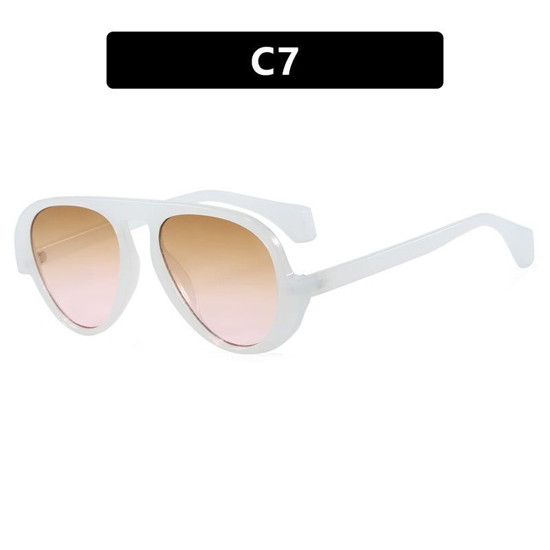 Dame solbrille med unikt retro-ramme og UV-beskyttelse Skanto