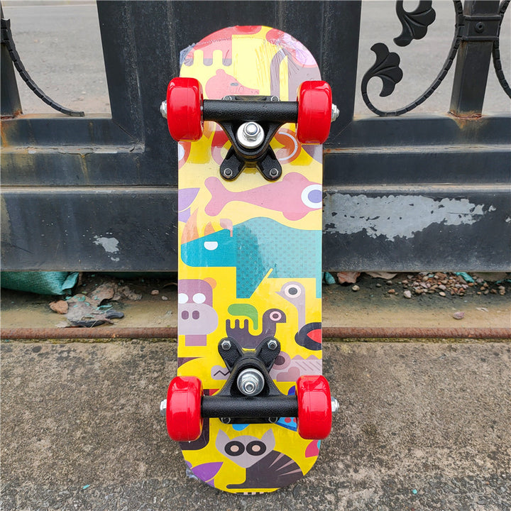 Cartoon-tema Mini Skateboard Skanto