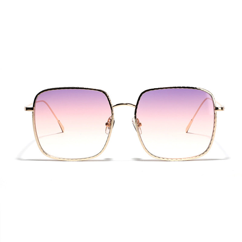 Damer oversized solbriller med elegante detaljer Skanto