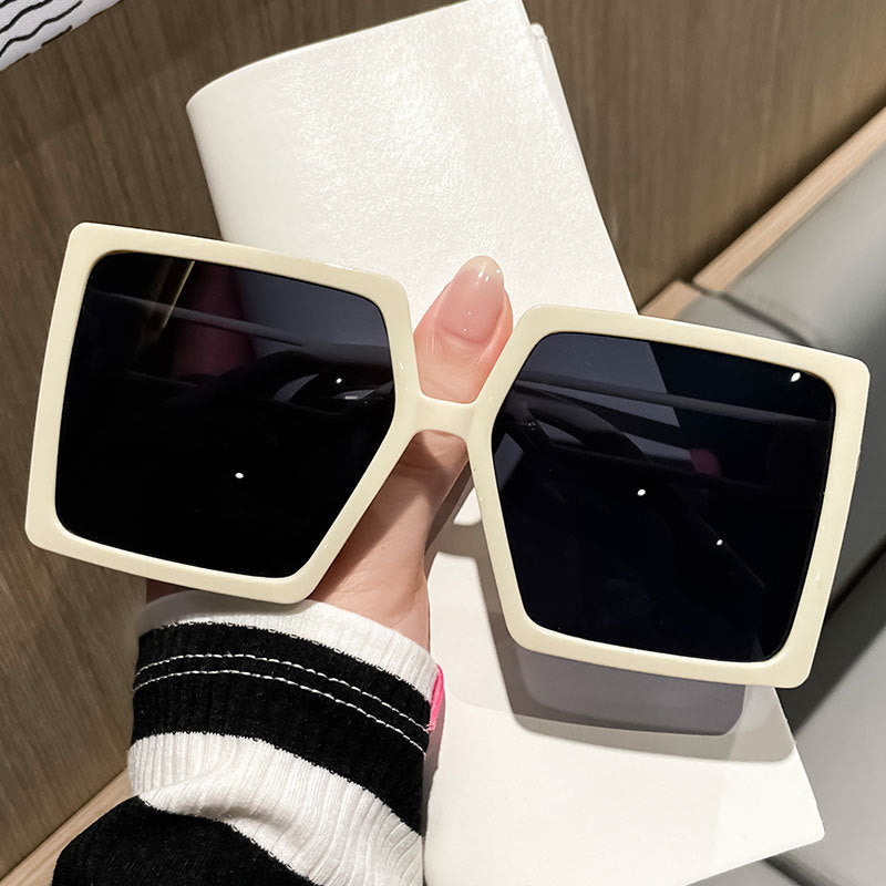 Damer Elegant Oversized-solbrille med geometrisk ramme og polariserte linser Skanto