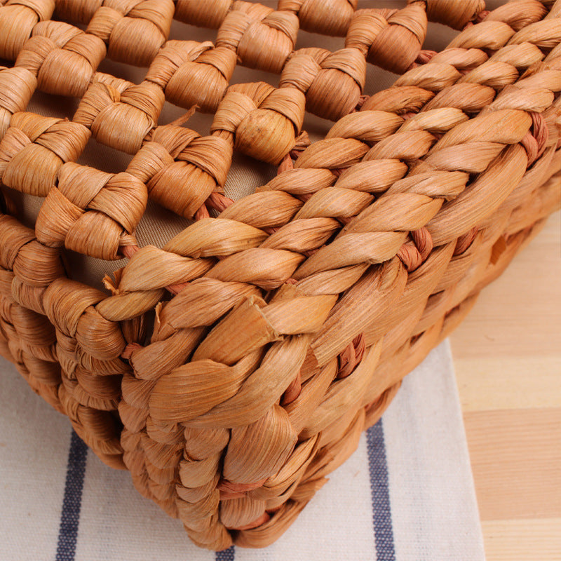 Shoulder Bag with Braided Design and Robust Shoulder Strap Skanto