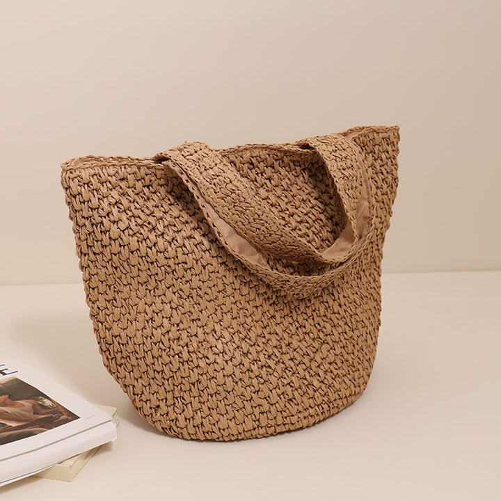 Stylish basket bag made of natural fiber with ample storage Skanto