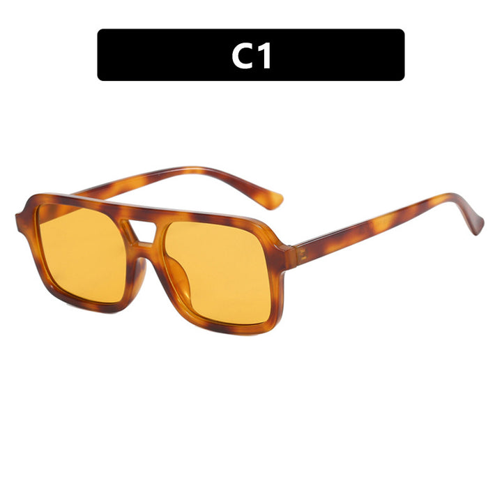 Women's modern square sunglasses with protective UV filter and transparent frame Skanto
