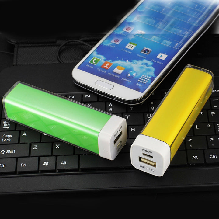 Bærbar powerbank med dobbel utgang og kompakt design Skanto