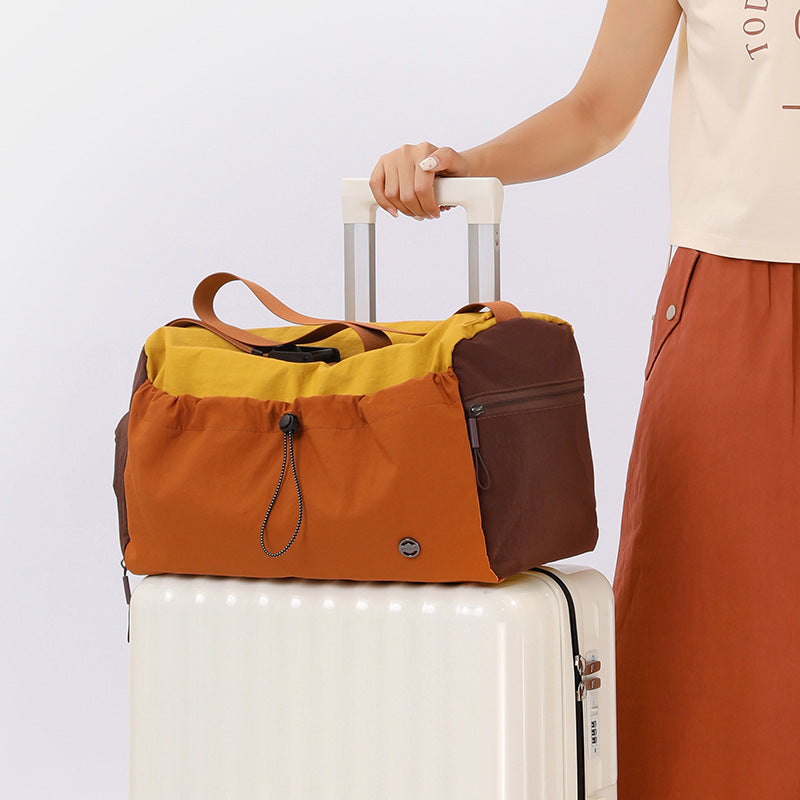 Praktisk sportbag med utvidbart lagringsrom Skanto