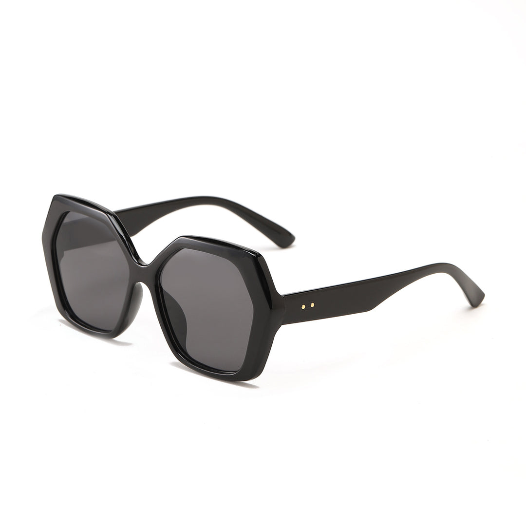 Dame geometrisk solbrille med iøynefallende design Skanto
