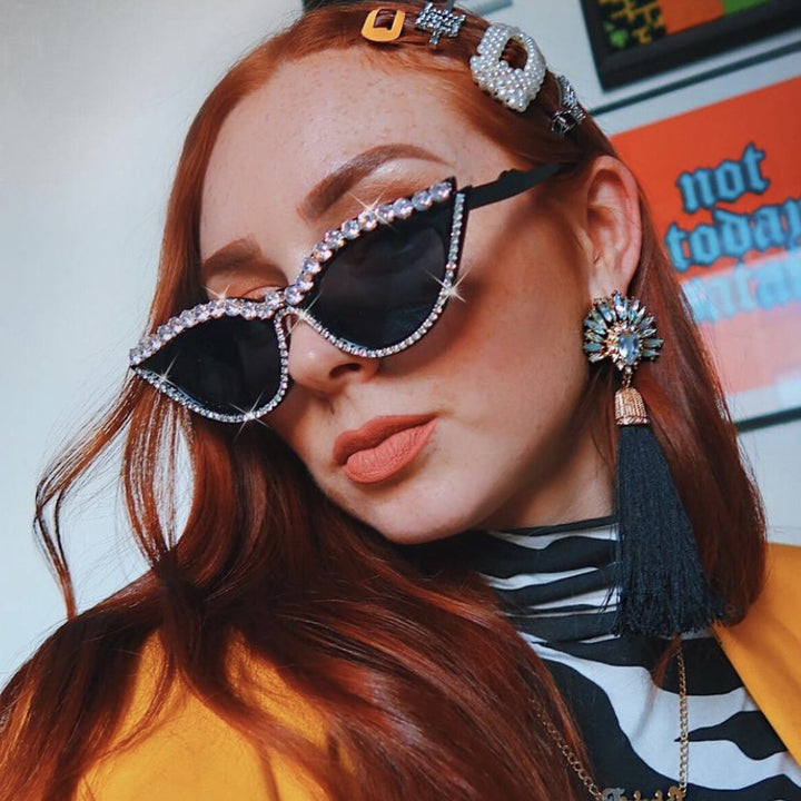 Women's Cat-Eye Sunglasses with Sparkling Rhinestones Skanto