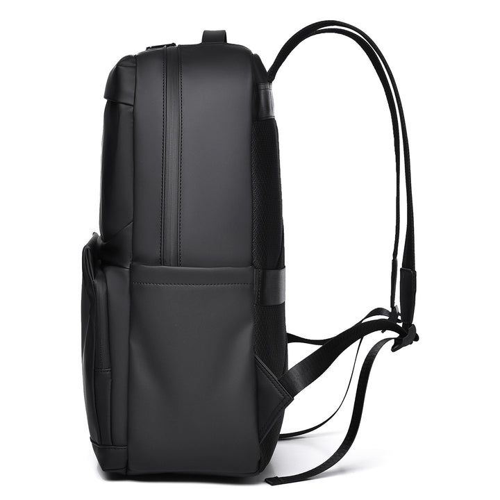 Urban multifunksjonsryggsekk med elegant design Skanto