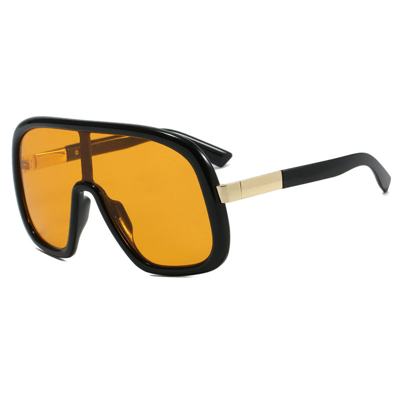 Women's oversized sunglasses in elegant retro design Skanto