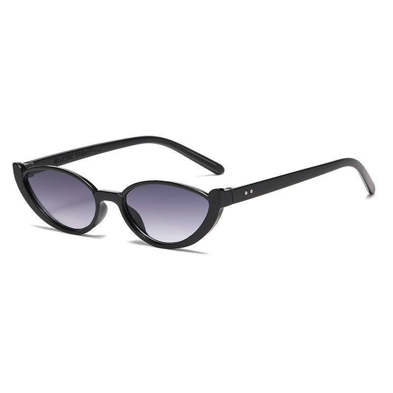 Women's elegant sunglasses in stylish cat-eye design Skanto